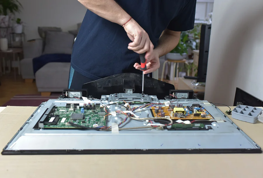 Professional Electronic Repair in Huntsville, AL Professional Electronic Repair in Huntsville, AL